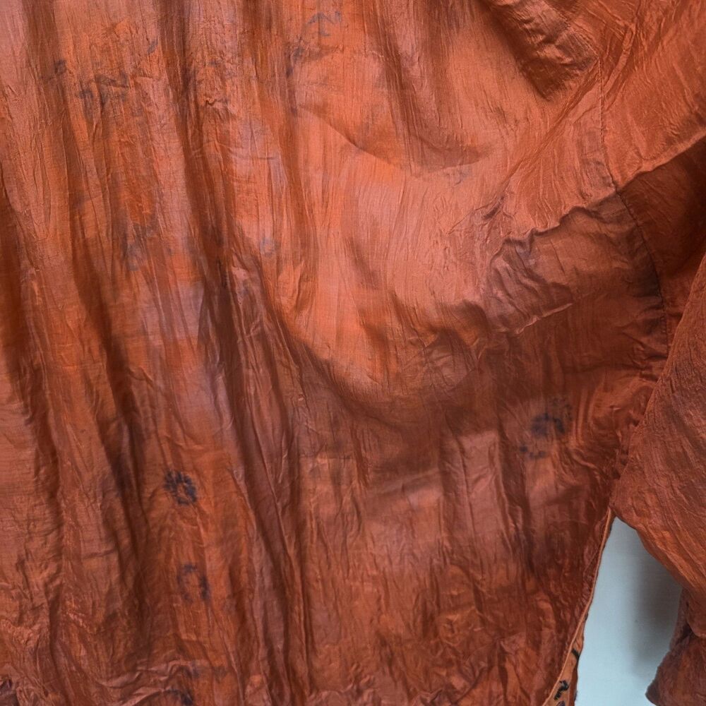 Red Asian Satin Kimono Vintage Mid Length Embroidered Pattern Button Down Flaw m - Picture 11 of 13